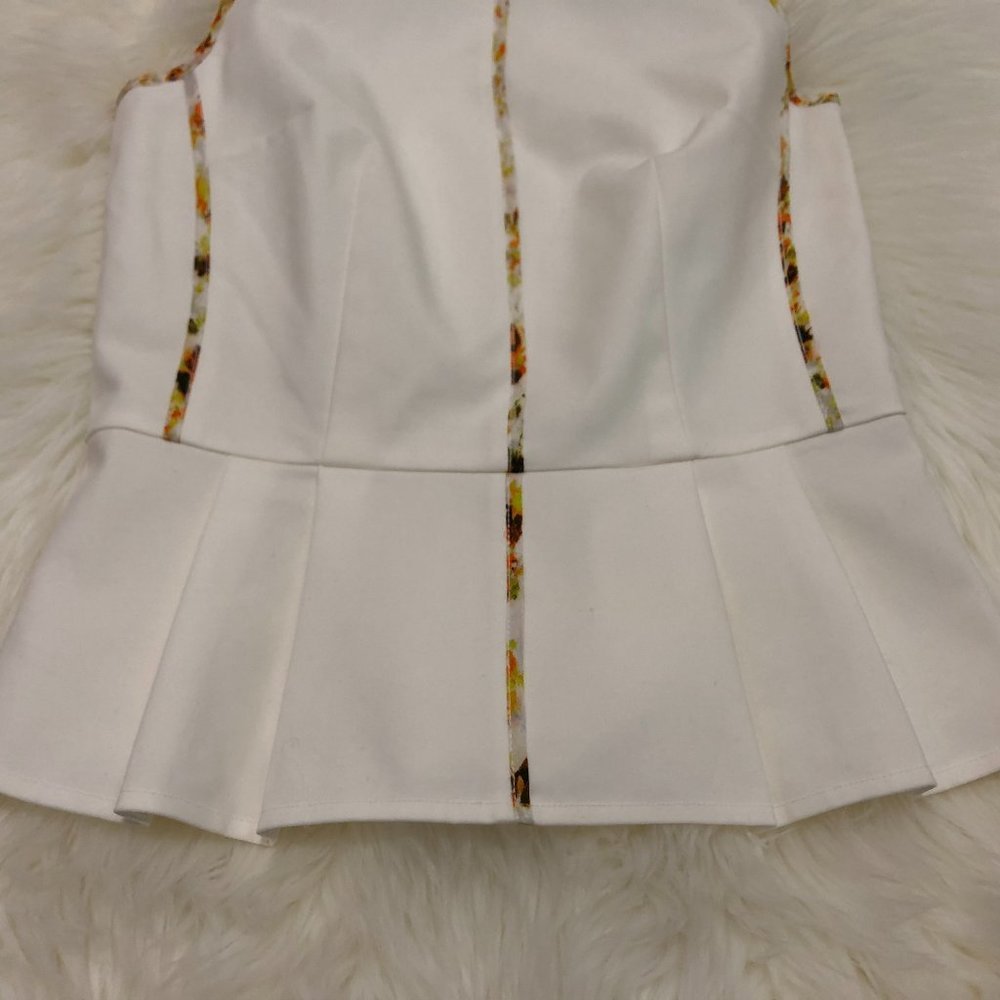 ✨HOST PICK✨ *BRAND NEW* Club Monaco (Danielle) Peplum Top - Size 00 - Picture 3 of 6